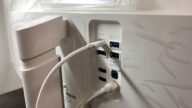 LG 38UC99-WのUSB Type-C端子がすぐ抜けてしまう